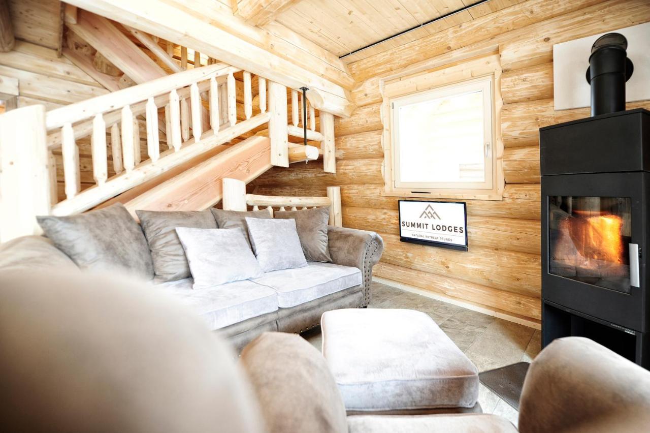 Summit Lodges Pfunds Bagian luar foto